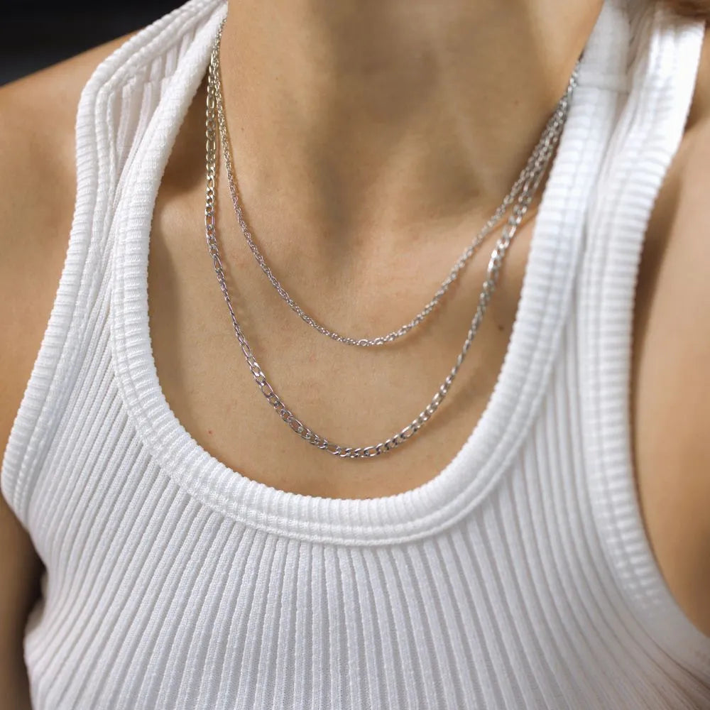 Double-layer silver necklace – fluid and gentle, made for daily flow.